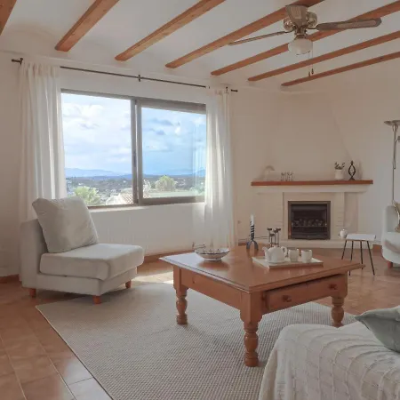 Spacious In Authentic With Amazing Views Javea