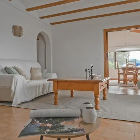 Spacious In Authentic With Amazing Views Apartment *