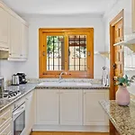 Lejlighed Spacious In Authentic With Amazing Views